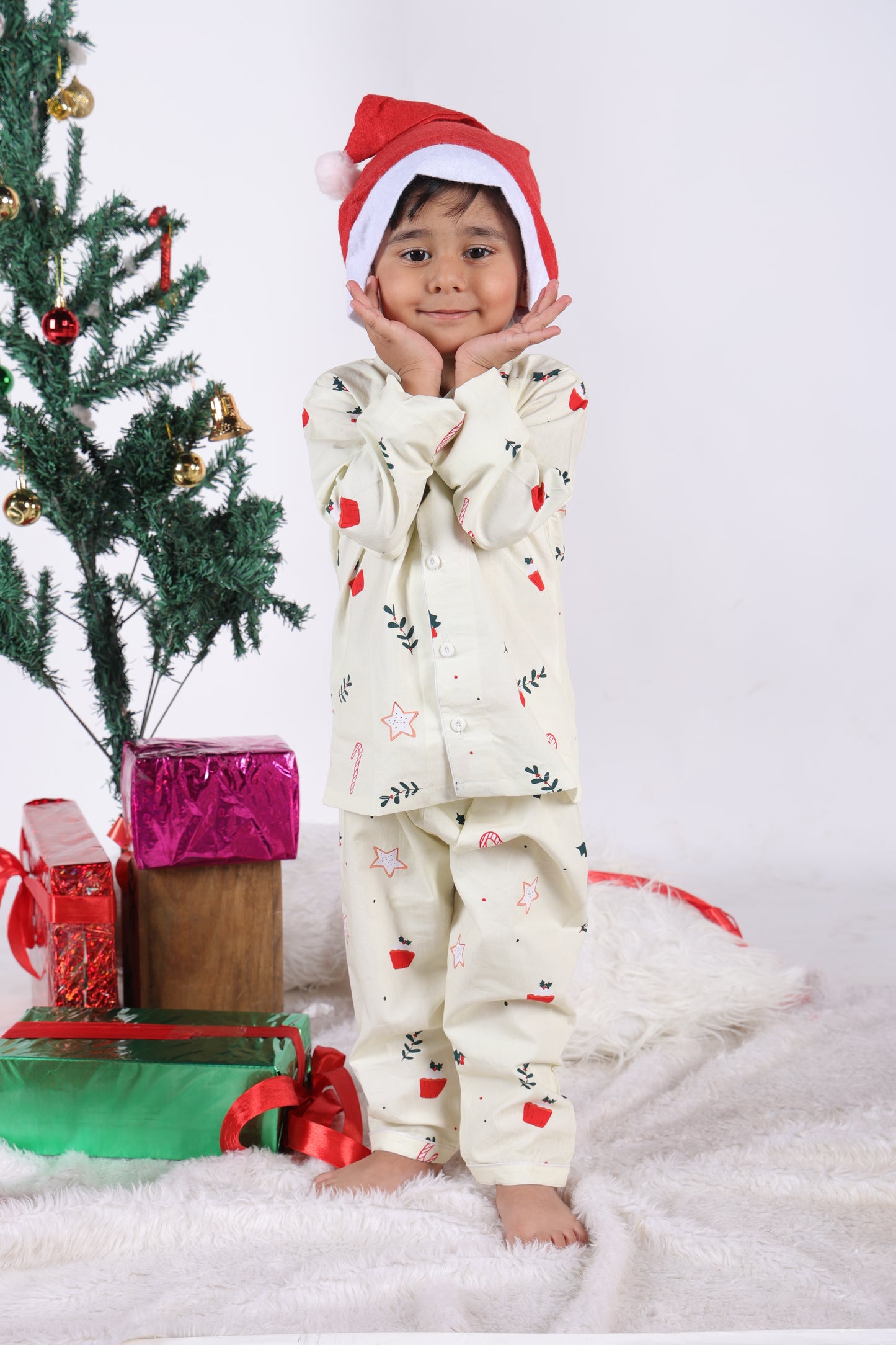 Holly Jolly Night Suit