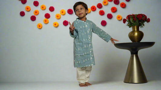 Cloudy Grey Pleats Kurta Set : Boy cub victory sign