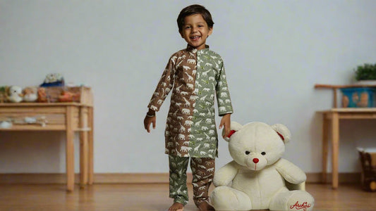Dual Tone Safari Kurta cum Co-ord Set: Standing pose