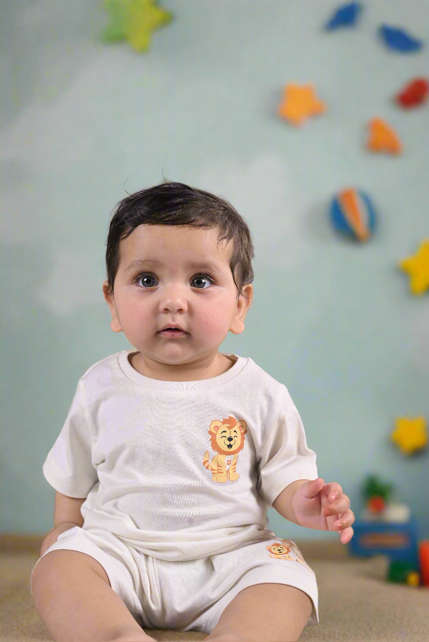 Cubby Playset in White-Supima Cotton T-shirt & Shorts set