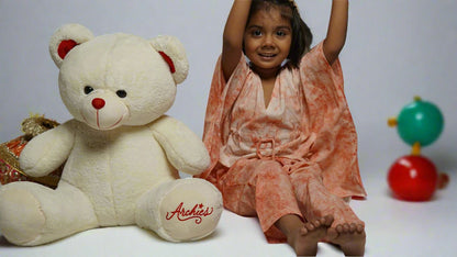 Marble Print Kaftan Set: Girl cub with teddy